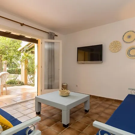 Pueblo Menorquin Hotel *